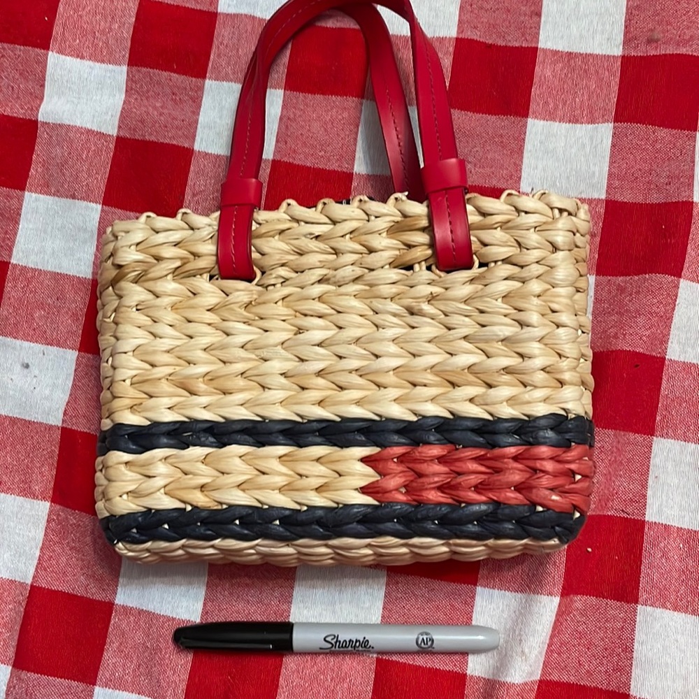Tommy Hilfiger purse